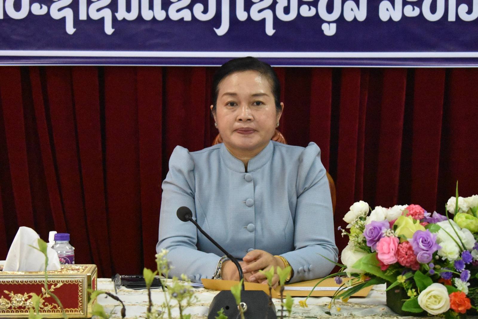 ພິທີມອບ - ຮັບໜ້າທີ່ ຂອງຄະນະນໍາສະພາປະຊາຊົນແຂວງໄຊຍະບູລີ ຜູ້ເກົ່າ ແລະ ຜູ້ໃໝ່.                    ………………………………